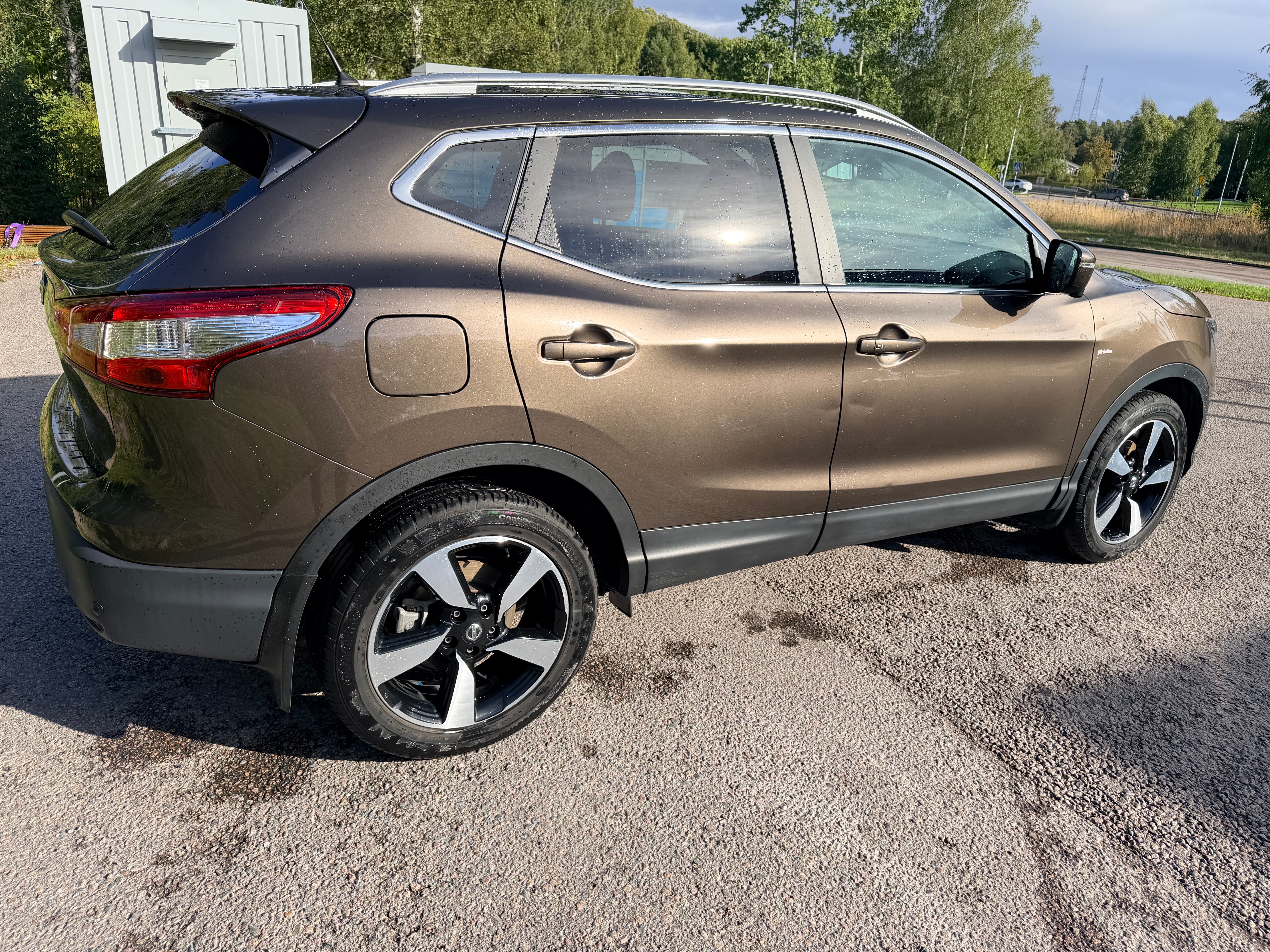 Nissan Qashqai 1.2 DIG-T XTRONIC-CVT 2017, photo 6/10