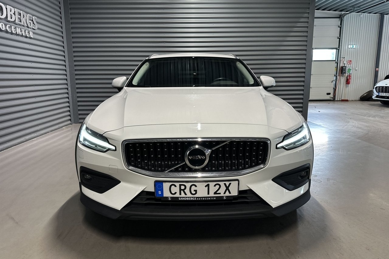 Volvo V60 Cross Country 2020, bild 2/10