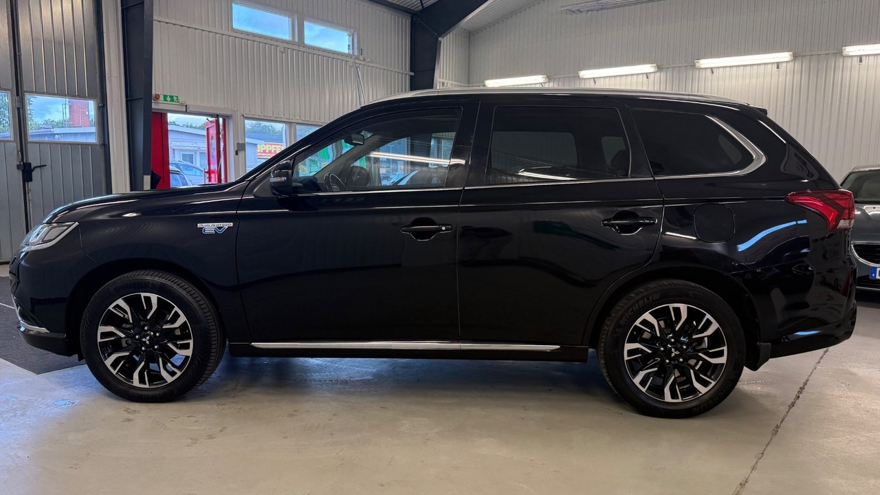 Mitsubishi Outlander 2017, photo 5/10