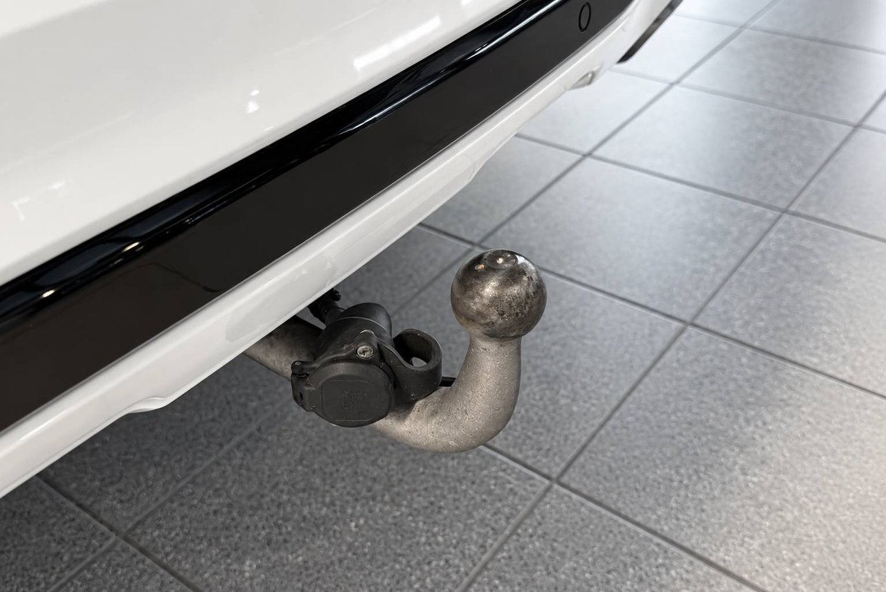 Ford Kuga Plug-In Hybrid ST-Line 2022, bild 7/10