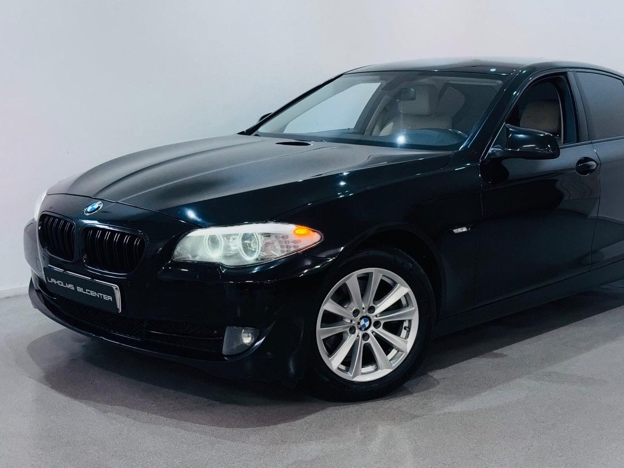 BMW 520 d Sedan Steptronic 184hk 2013, bild 2/10