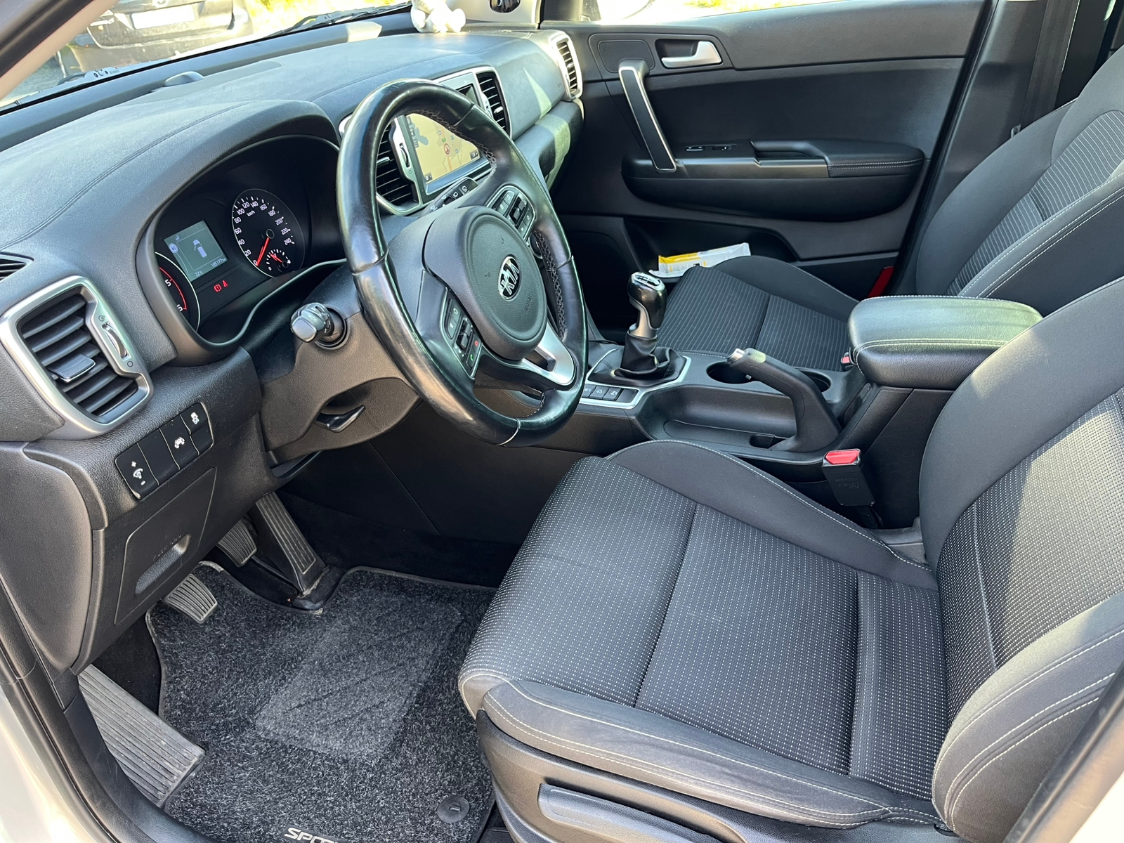Kia Sportage 1.7 CRDi Manuell 2016, bild 6/6