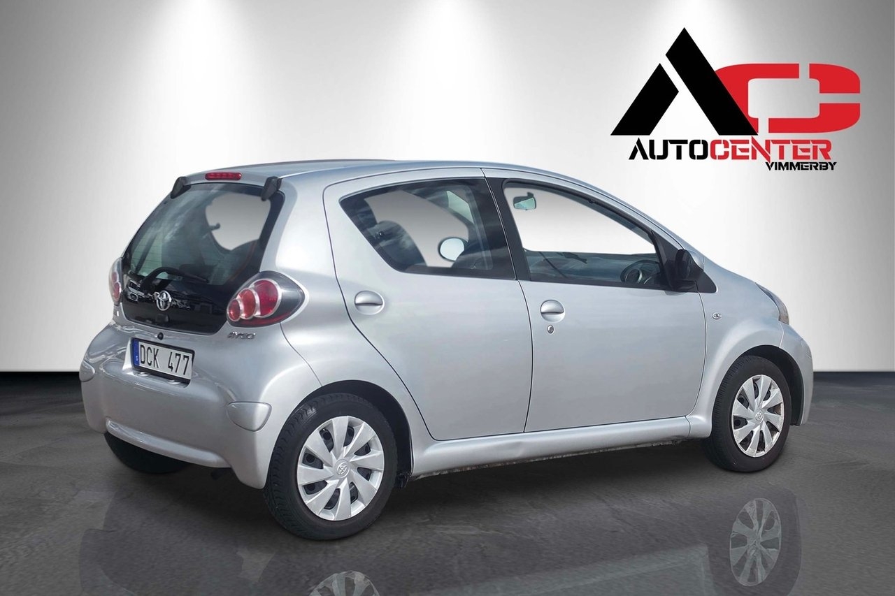 Toyota Aygo 5-dörrar 1.0 VVT-i lågmilad 2014, bild 3/10