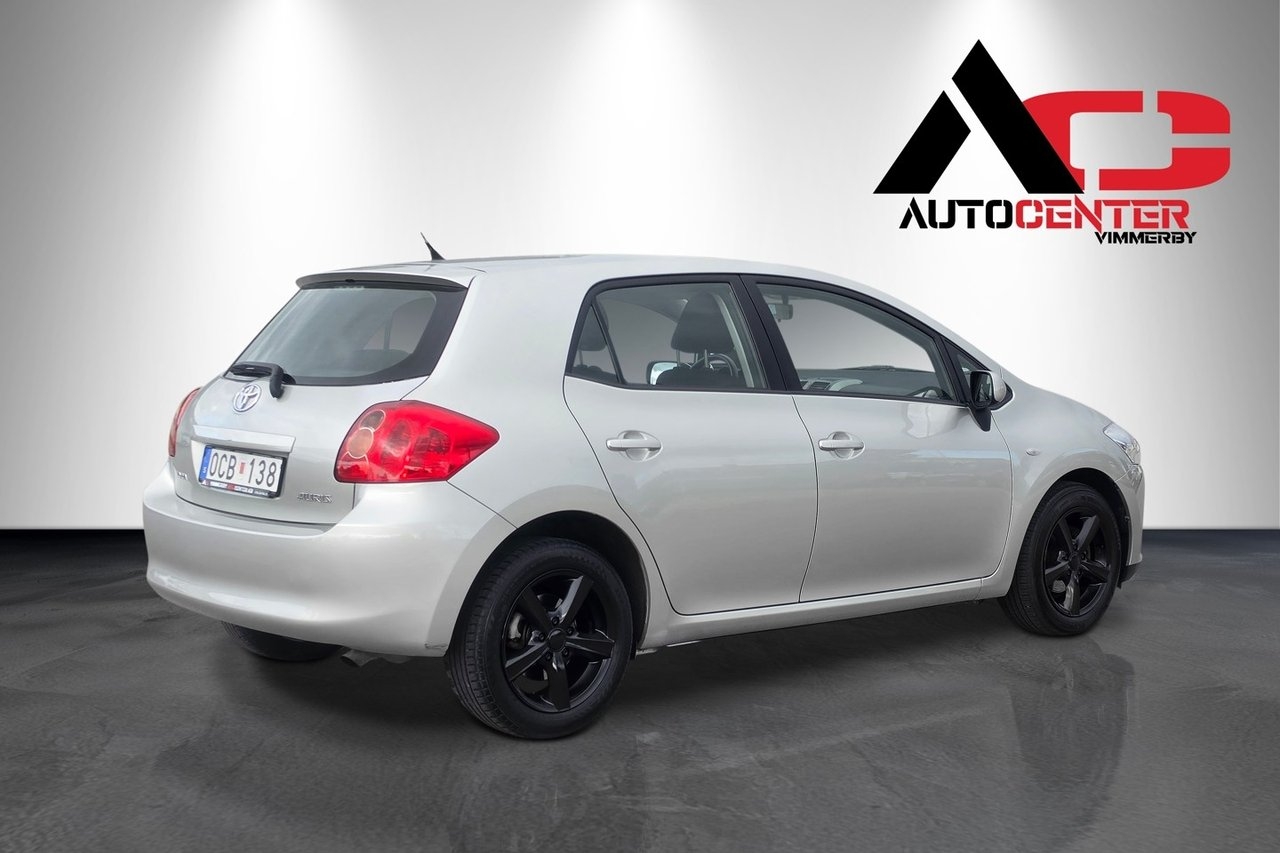 Toyota Auris 2009, bild 3/10