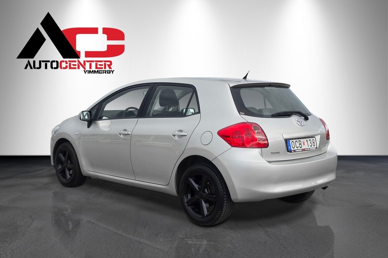 Toyota Auris 2009, bild 4/10