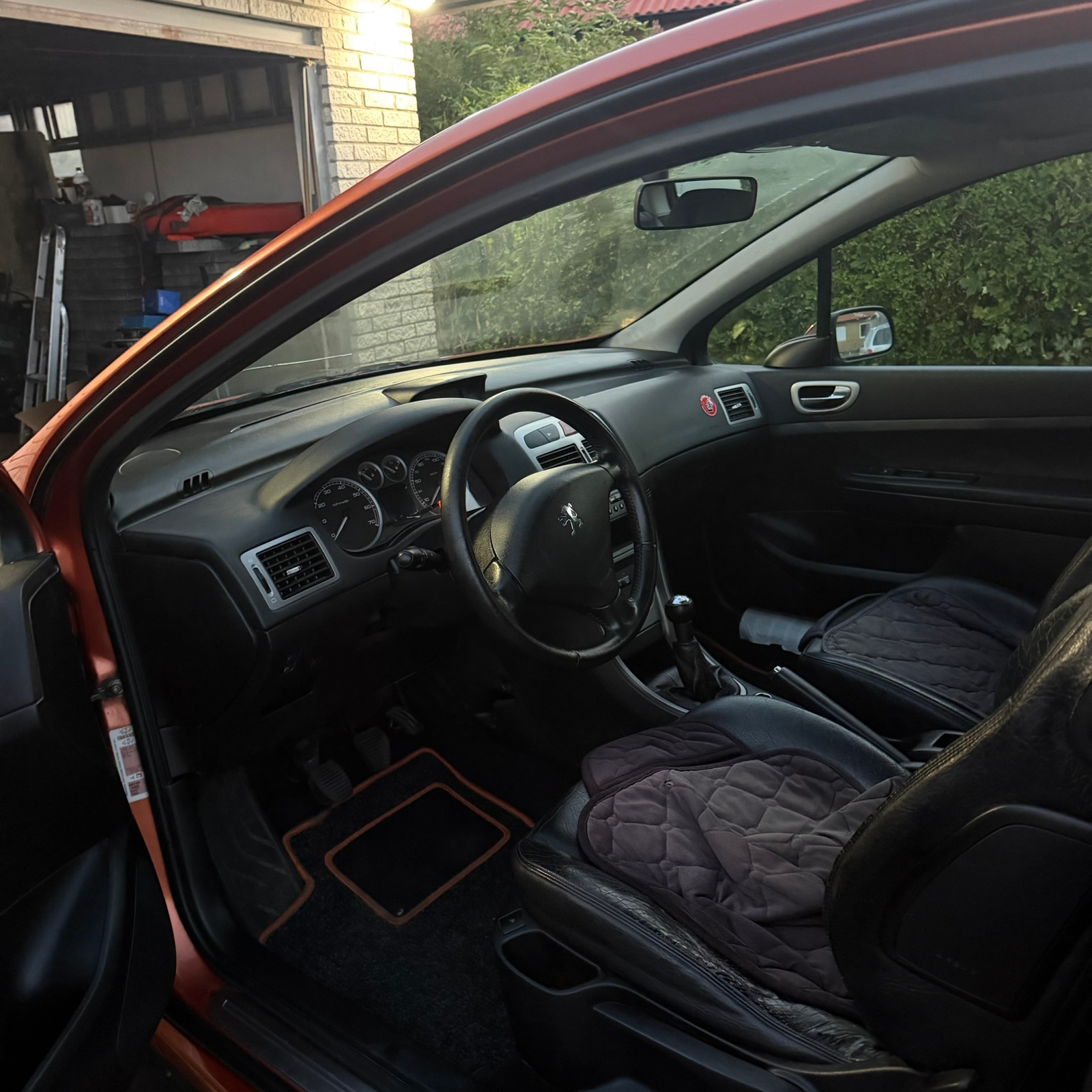 Peugeot 307 3-dörrar 2.0 Manuell 2002, kuva 2/6