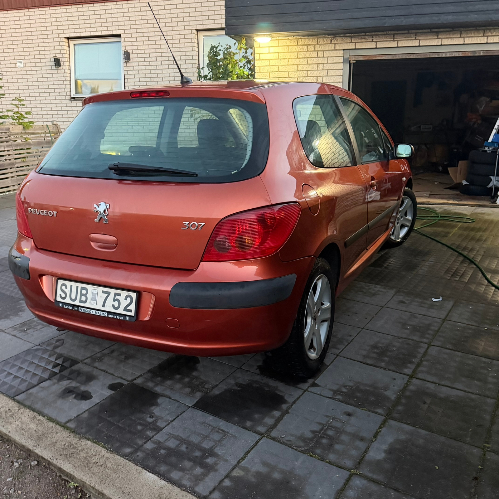 Peugeot 307 3-dörrar 2.0 Manuell 2002, kuva 3/6