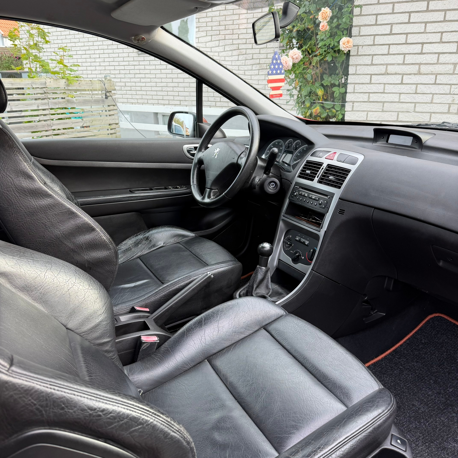 Peugeot 307 3-dörrar 2.0 Manuell 2002, kuva 5/6