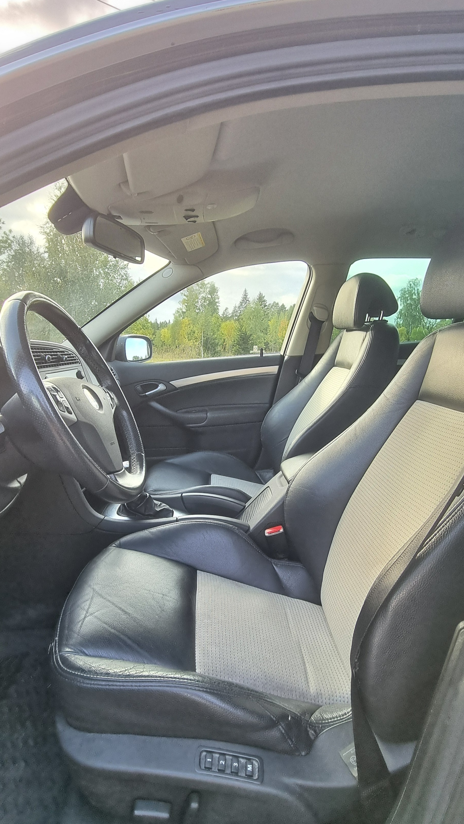 Saab 9-3 2008, bild 6/7