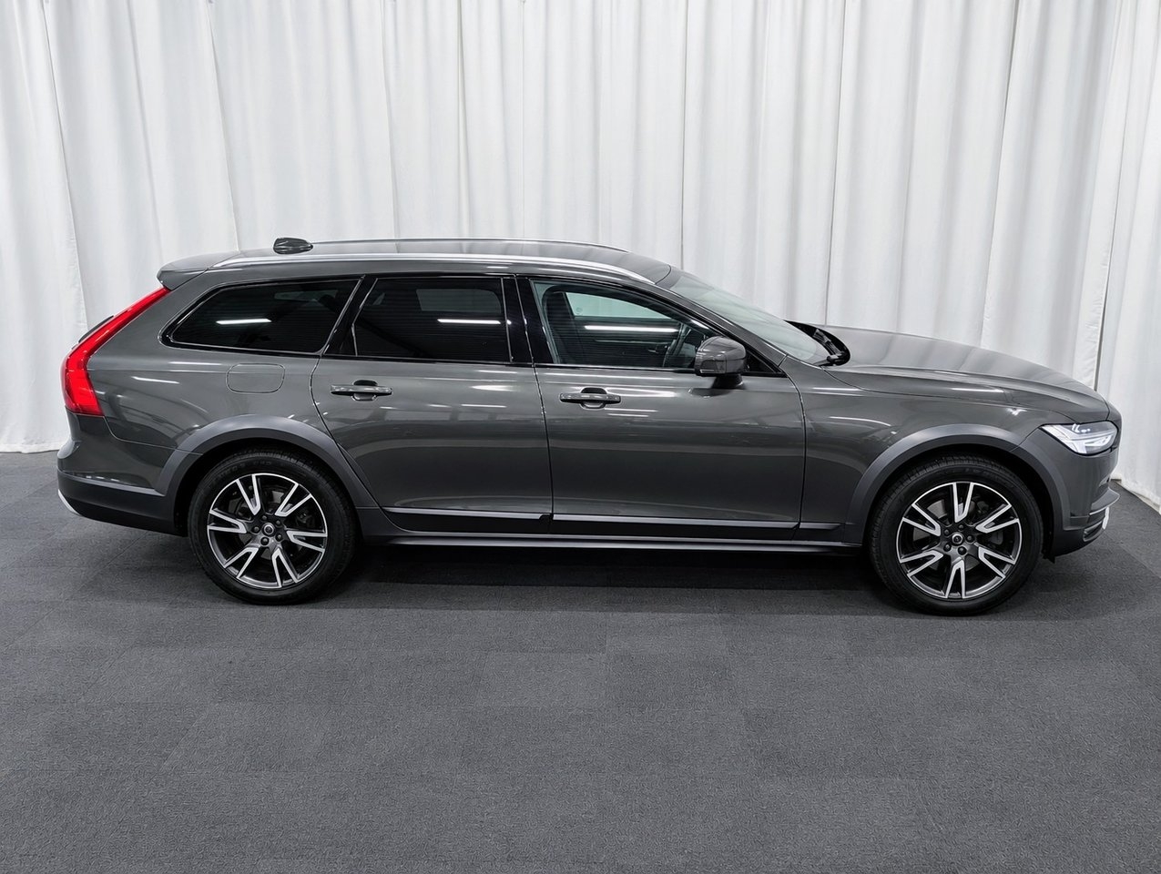 Volvo V90 Cross Country 2018, bild 5/10