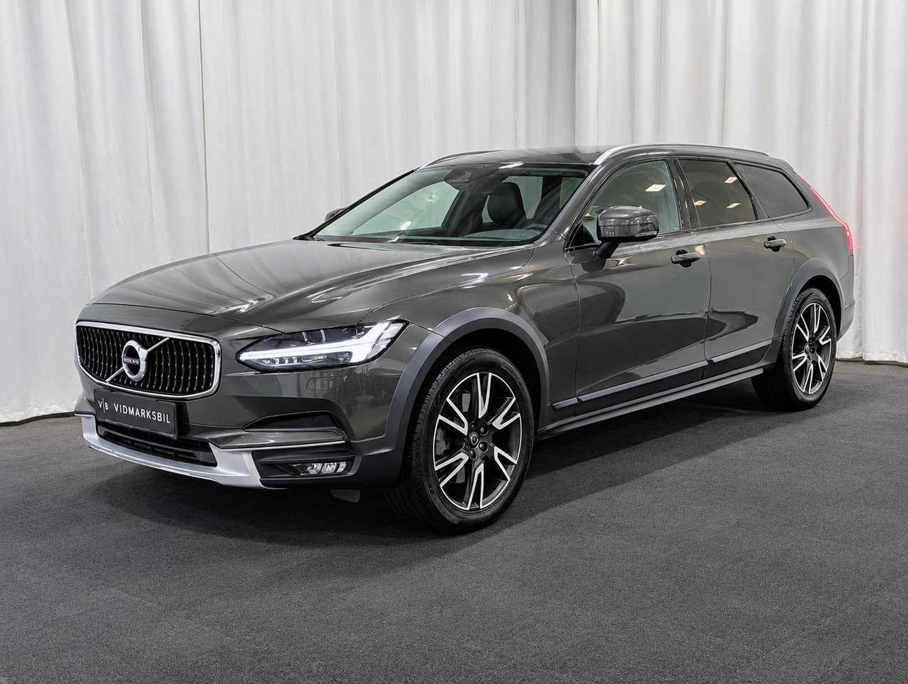 Volvo V90 Cross Country