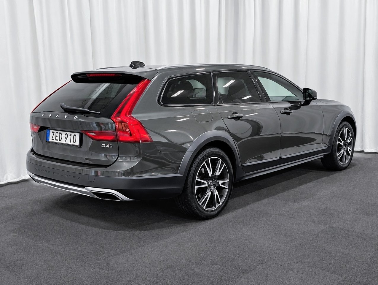 Volvo V90 Cross Country 2018, bild 4/10