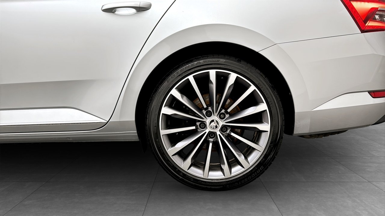Skoda Superb 2024, bild 6/21