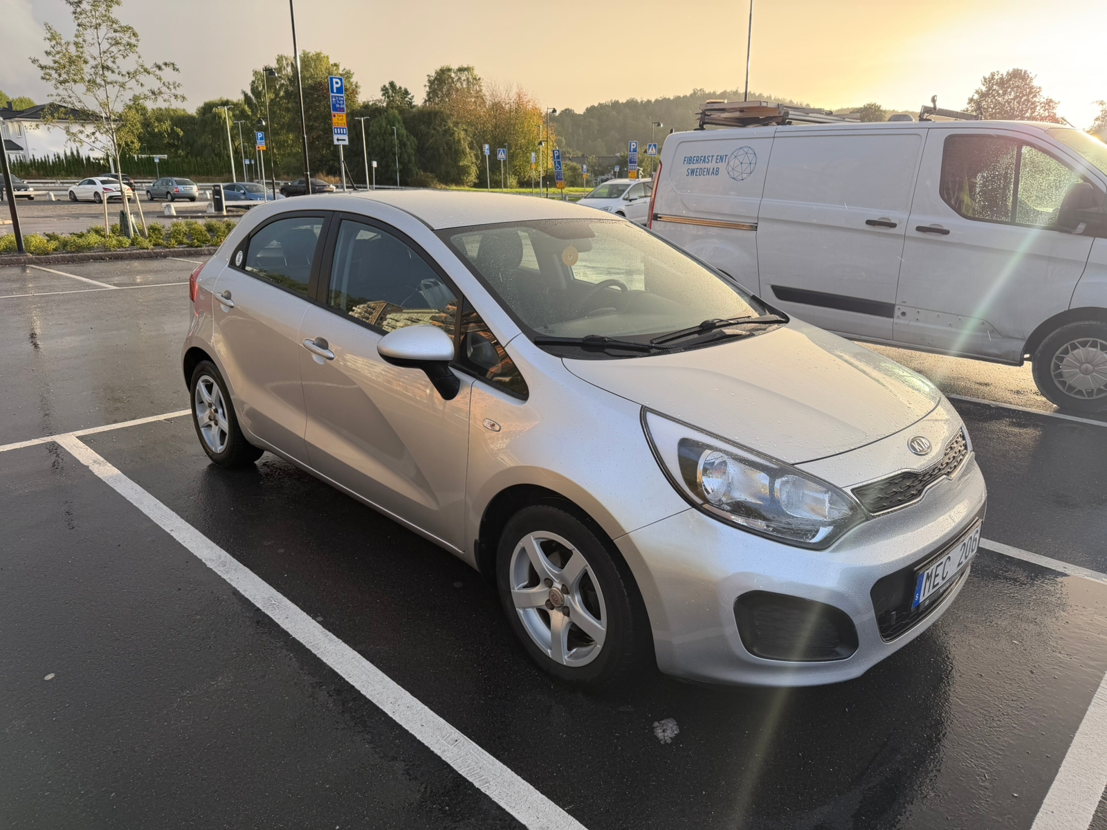 Kia Rio 5-dörrar 1.2 CVVT Manuell 2012, bild 2/5