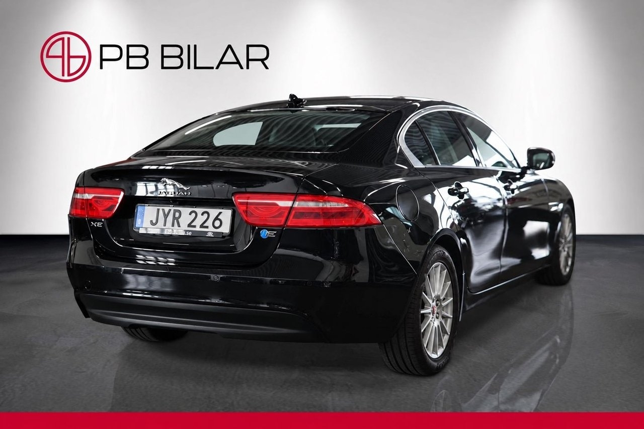 Jaguar XE 20d E-Performance B-kam 2016, bild 7/10