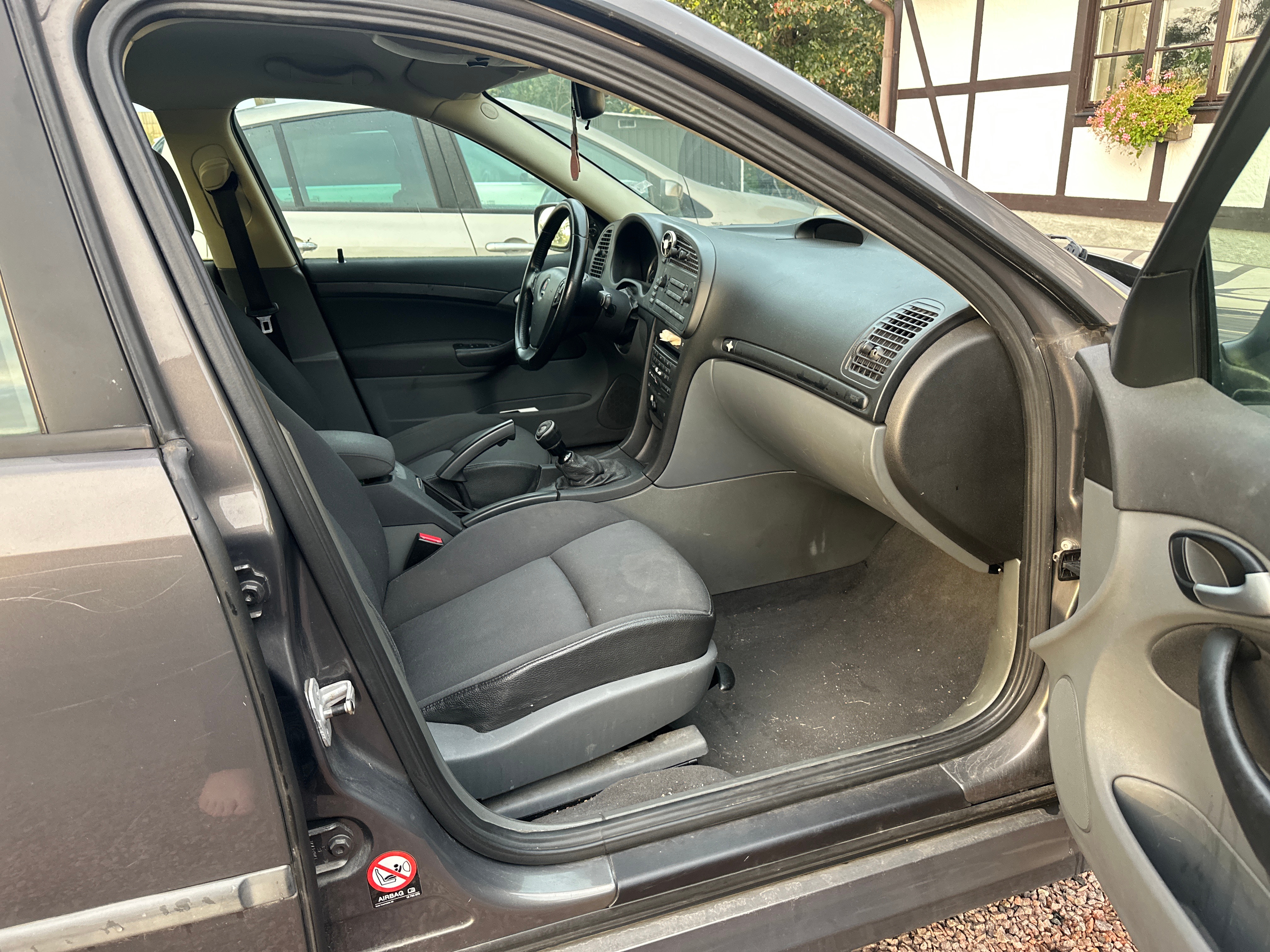 Saab 9-3 SportSedan 1.8t Manuell 2005, bild 4/8