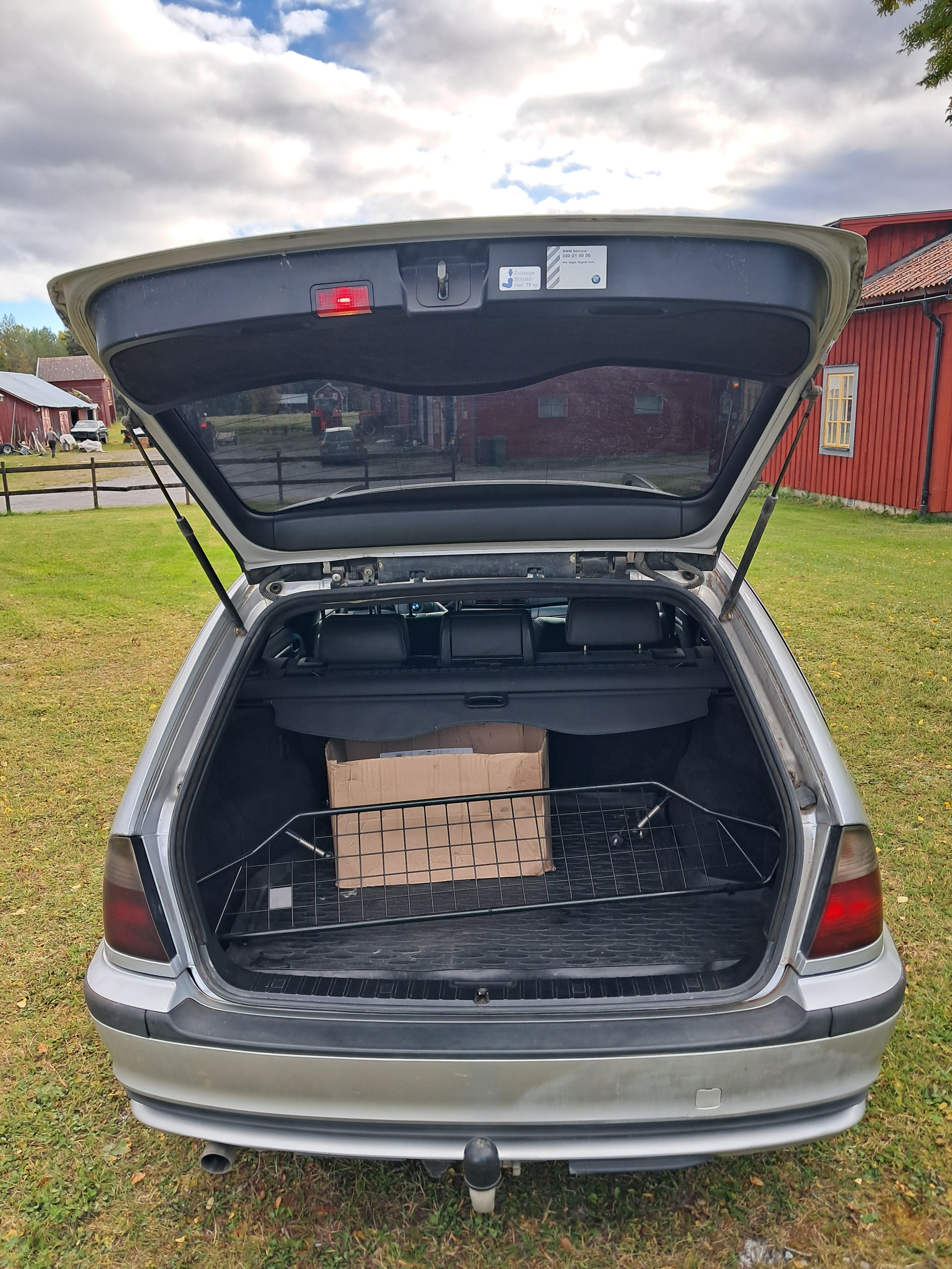 BMW 318 i Touring Manuell 2004, kuva 5/6