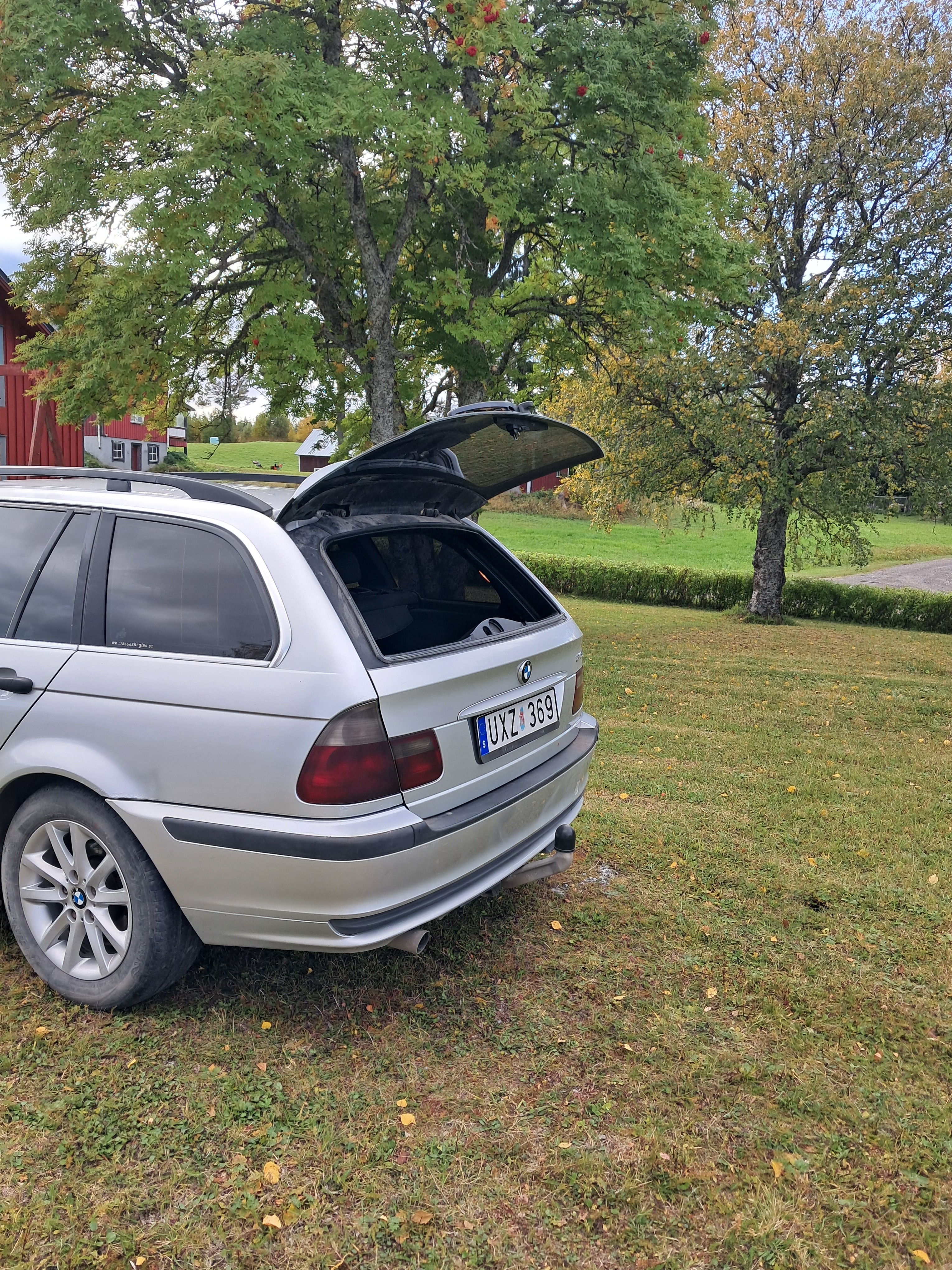 BMW 318 i Touring Manuell 2004, kuva 4/6