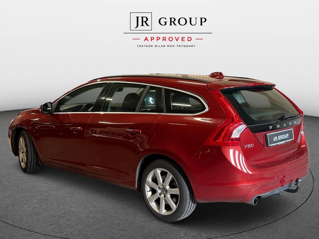 Volvo V60 2016, photo 4/10