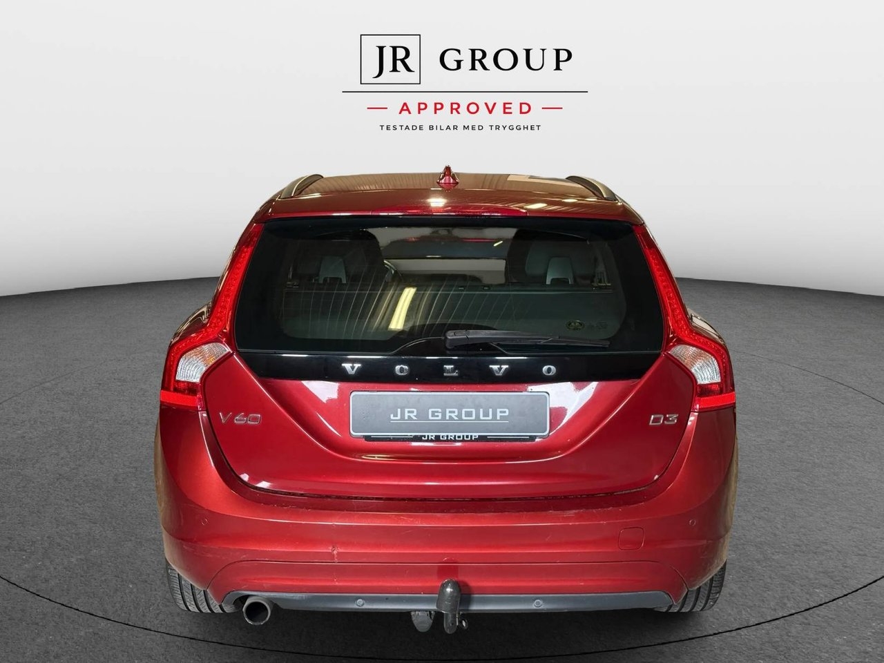Volvo V60 2016, photo 5/10