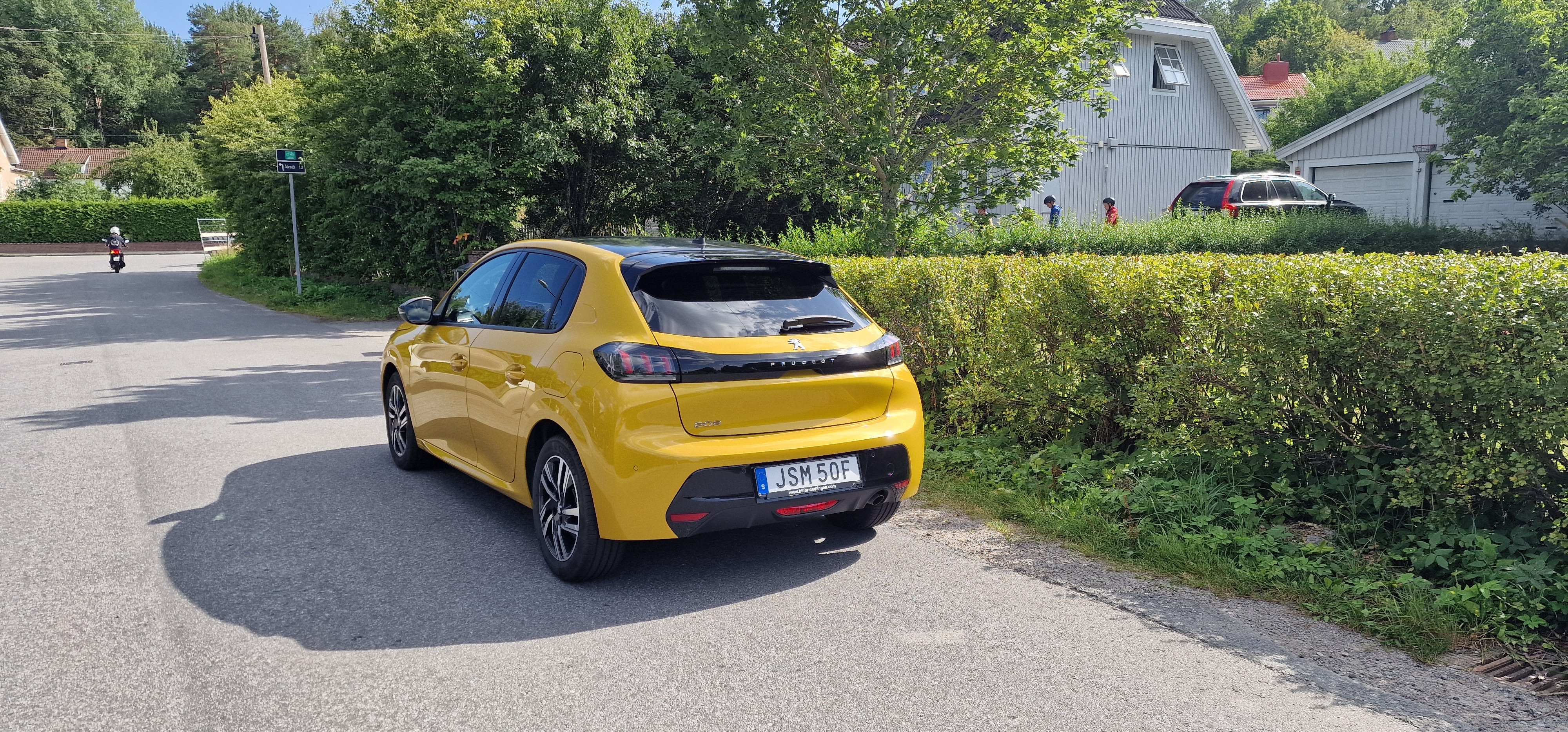 Peugeot 208 1.2 PureTech 100 Manuell 2021, photo 3/6