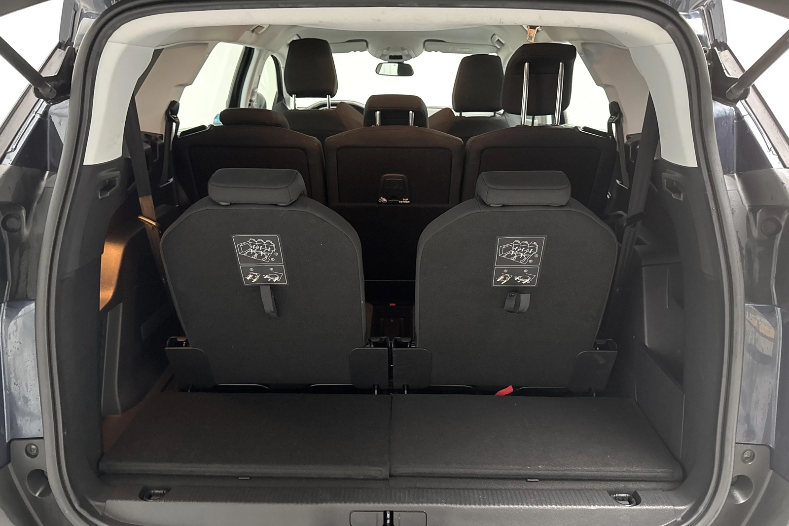 Peugeot 5008 1.2 PureTech 130 EAT 2018, bild 6/8