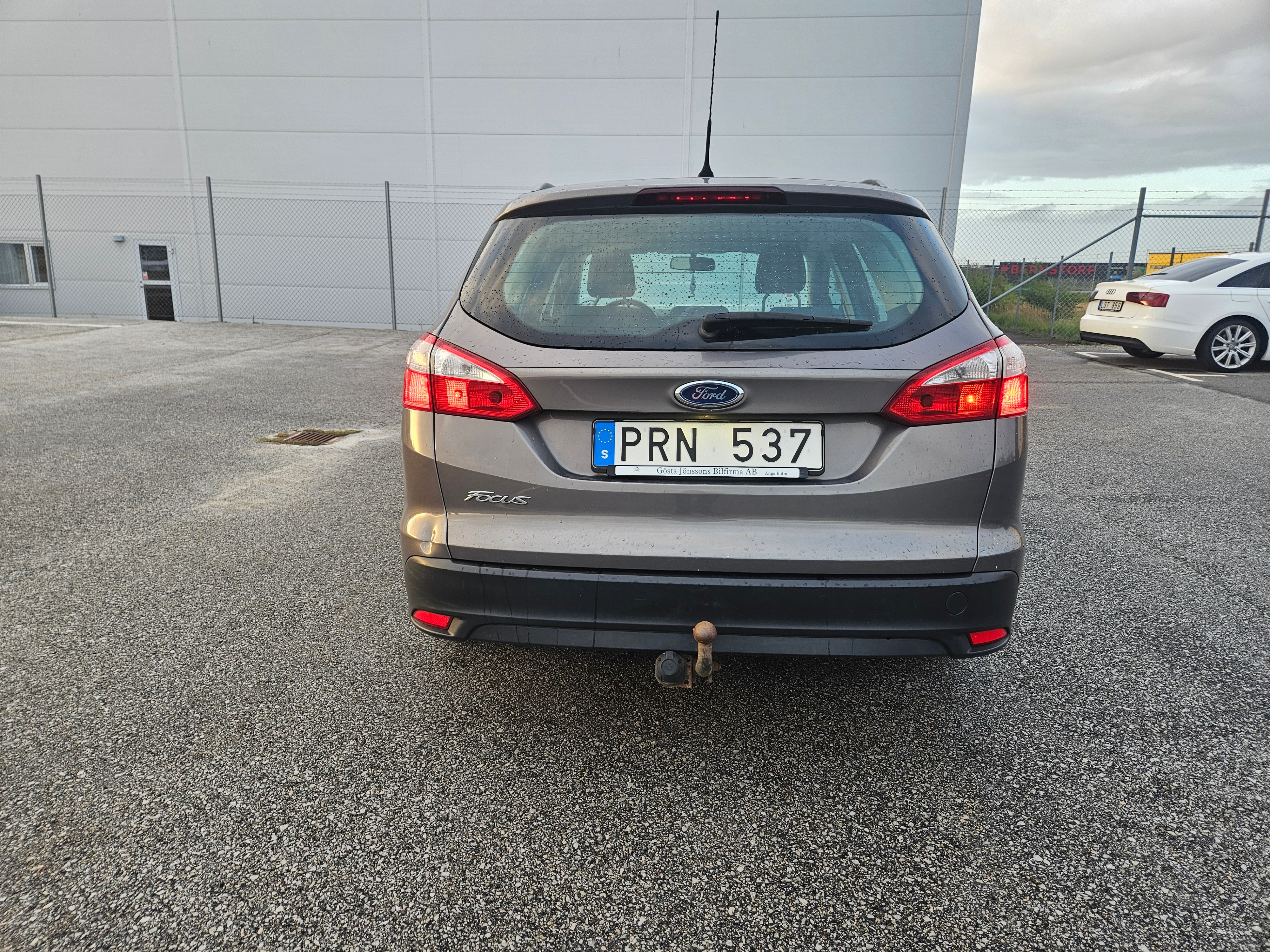 Ford Focus Kombi 1.6 TDCi Manuell 2012, bild 5/10