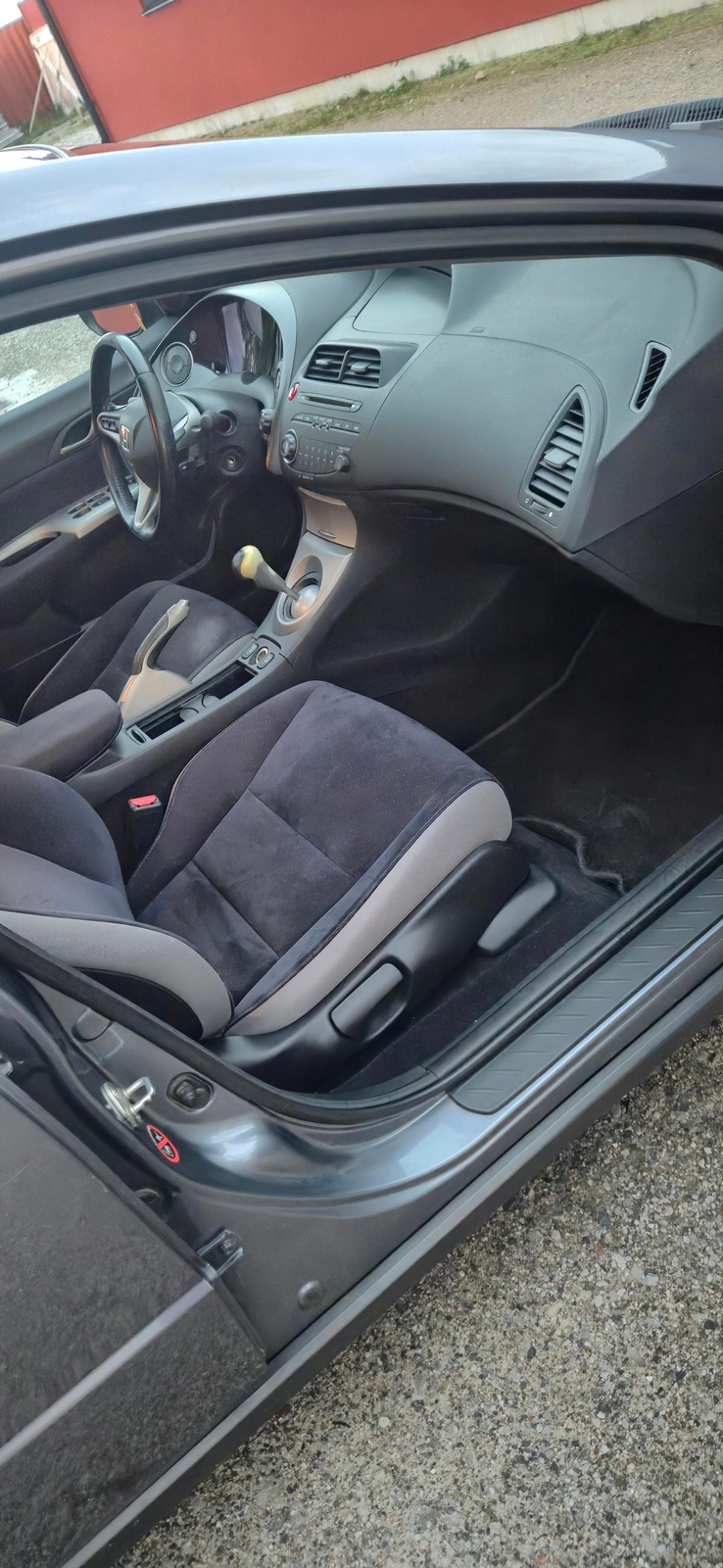 Honda Civic 5-dörrar 1.8 i-VTEC Manuell 2006, bild 8/8