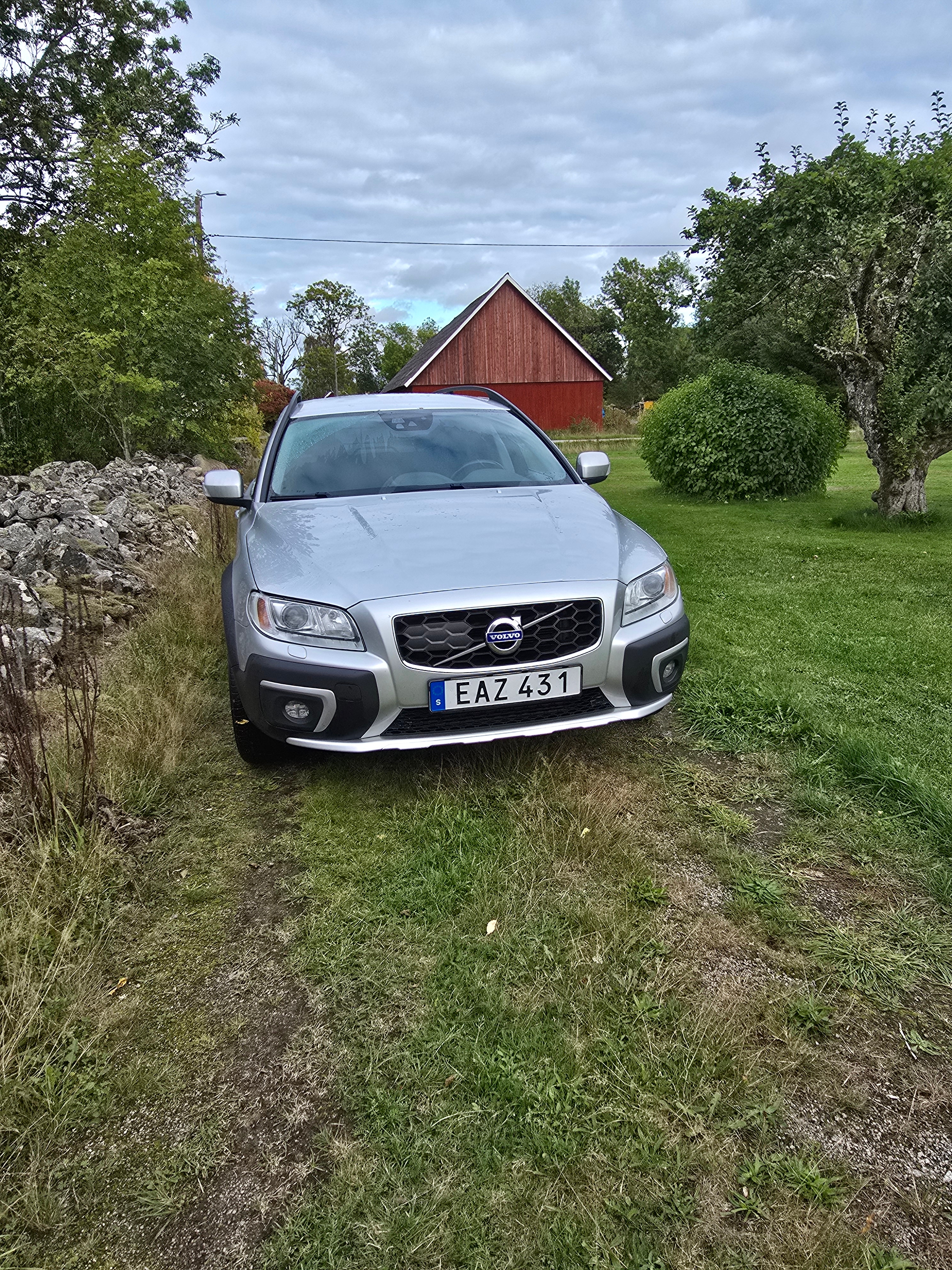 Volvo XC70 D4 AWD Geartronic 2016, photo 2/10