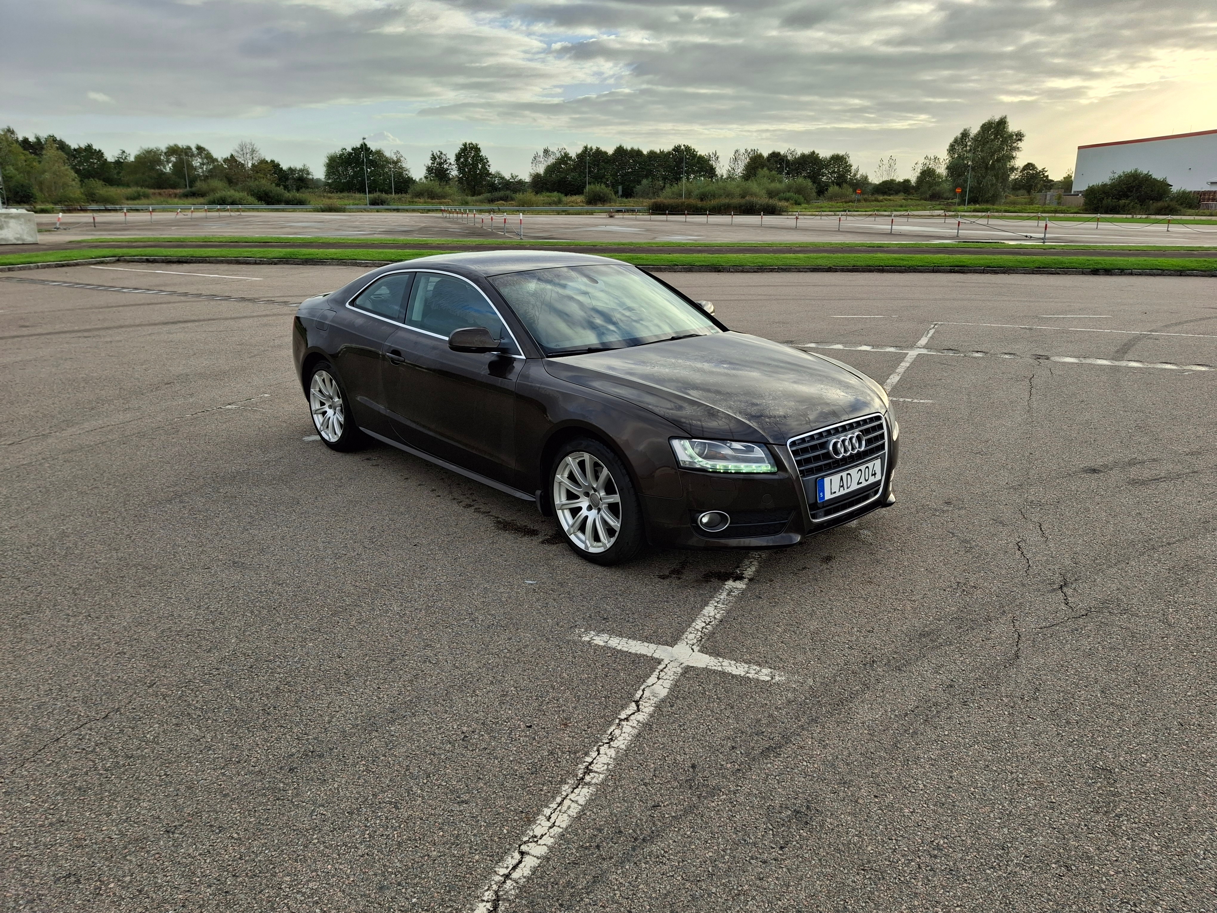 Audi A5 Coupé 2.0 TFSI Manuell 2011, bild 7/10