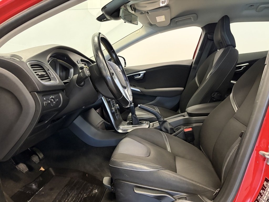 Volvo V40 D2 115hk Momentum 2015, bild 7/10