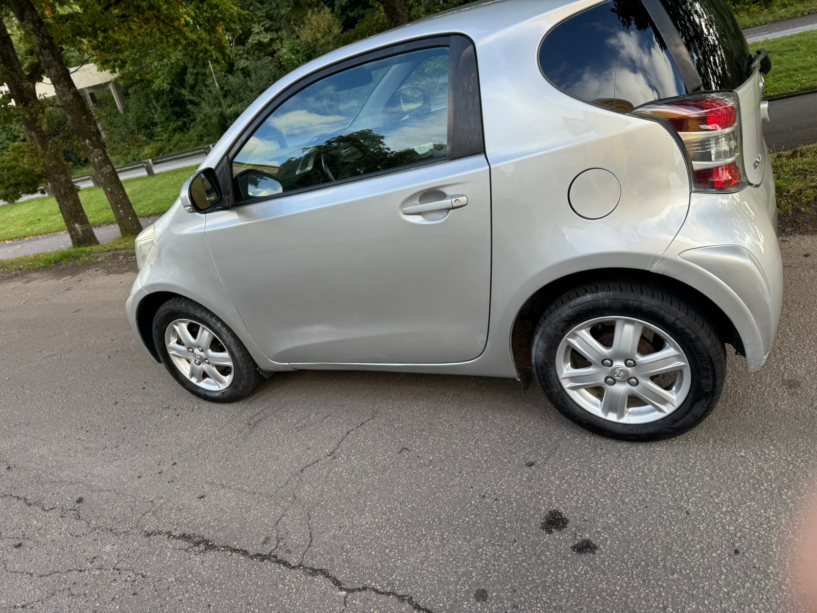 Toyota IQ 1.0 VVT-i Super CVT‐i 2010, bild 4/8