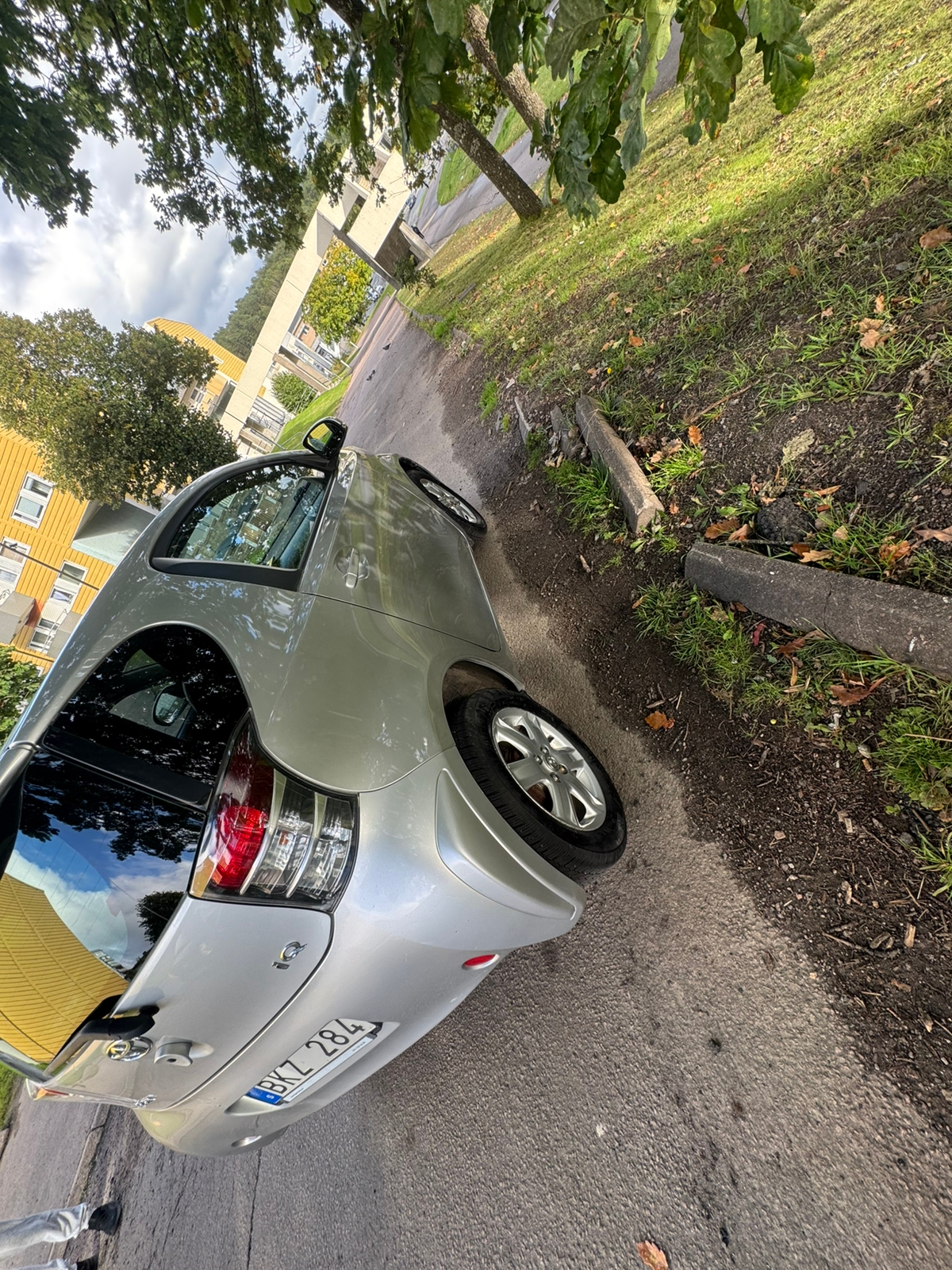 Toyota IQ 1.0 VVT-i Super CVT‐i 2010, bild 3/8