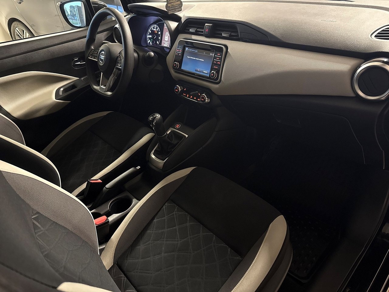 Nissan Micra 2018, bild 6/10