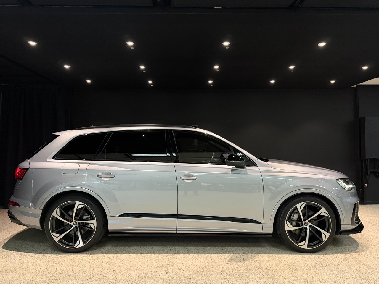 Audi Q7 50 TDI Quattro 2021, kuva 6/10
