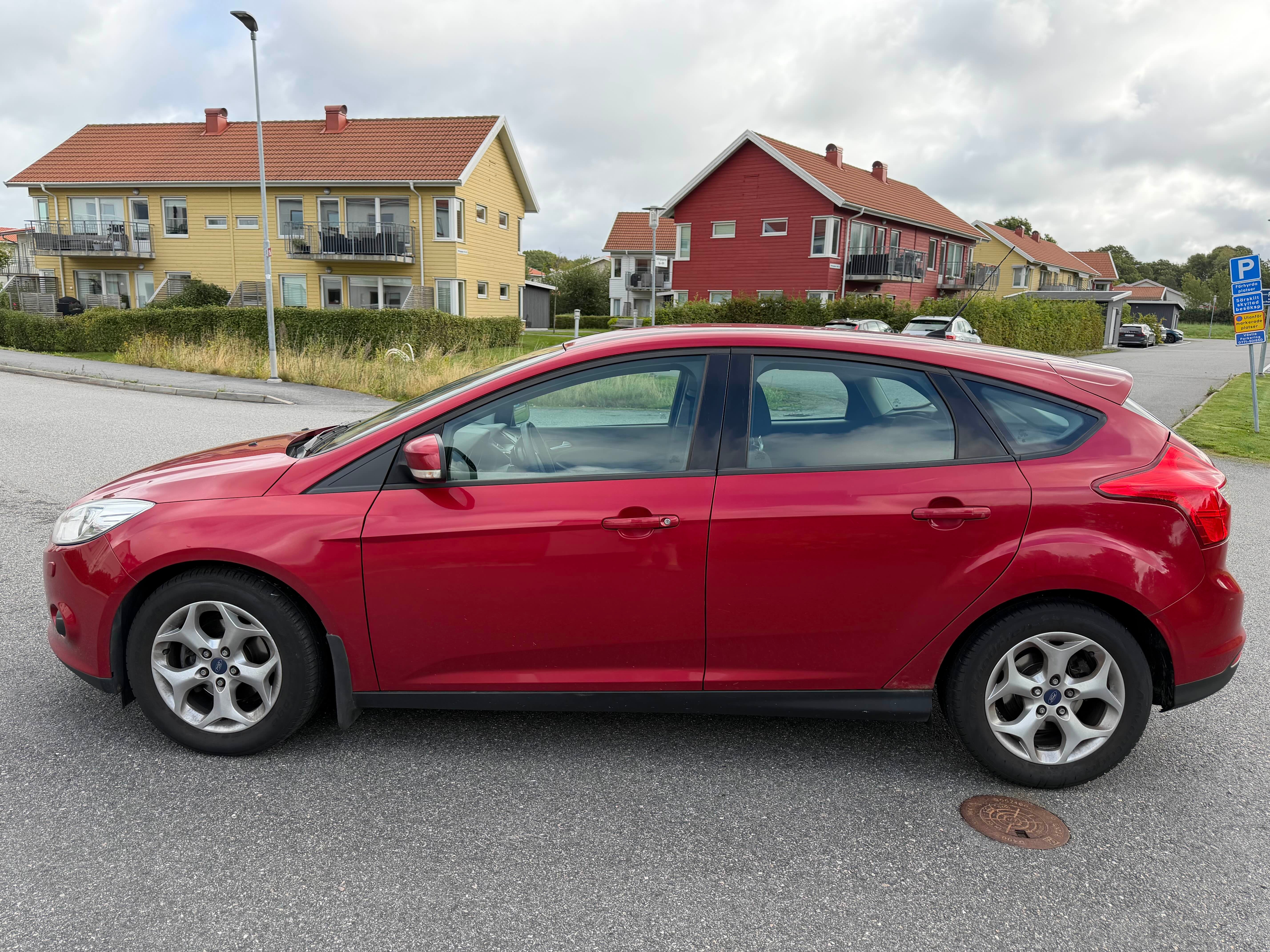 Ford Focus 1.6 TDCi Manuell 2011, bild 7/10