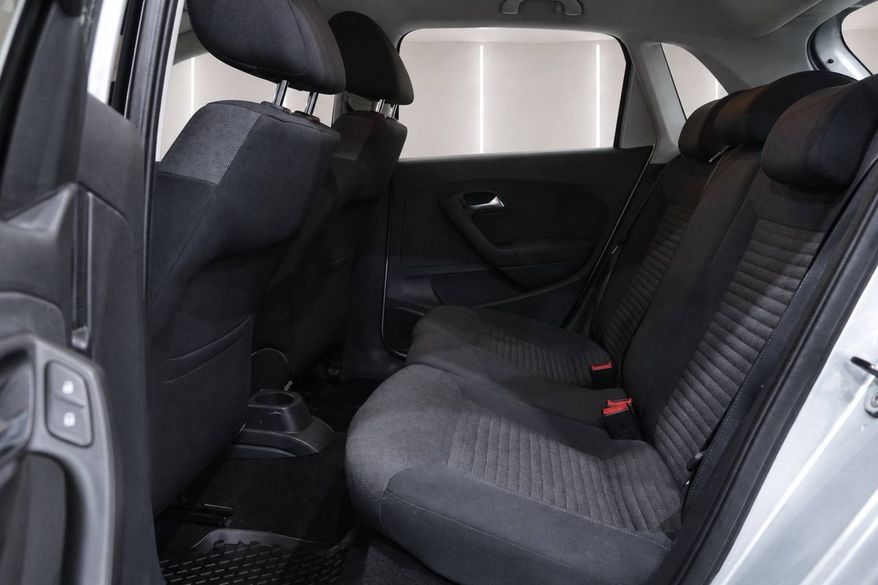 Volkswagen Polo 2012, bild 6/10