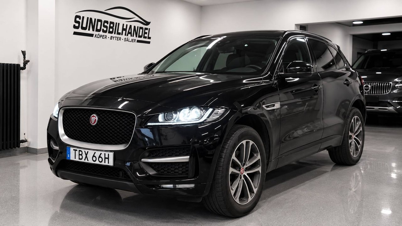 Jaguar F-Pace