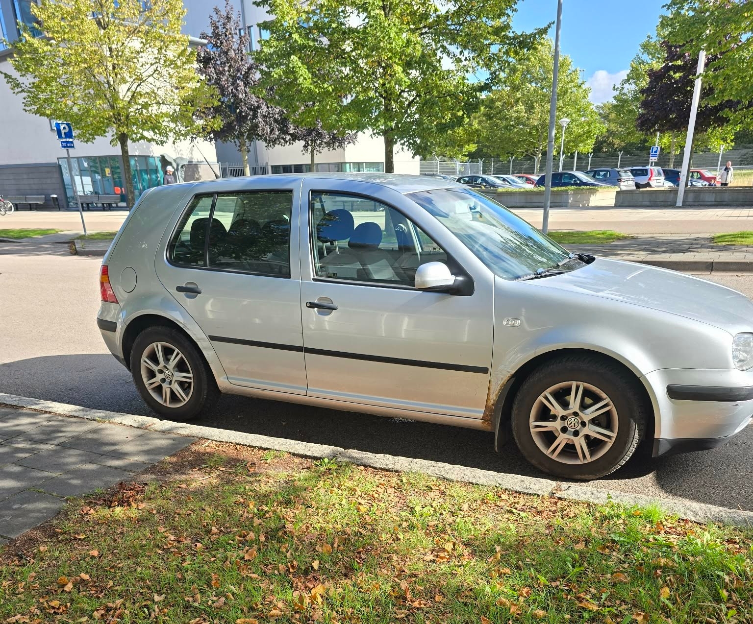 Volkswagen Golf IV 5-dörrar 1.6 Manuell 2003, bild 3/5