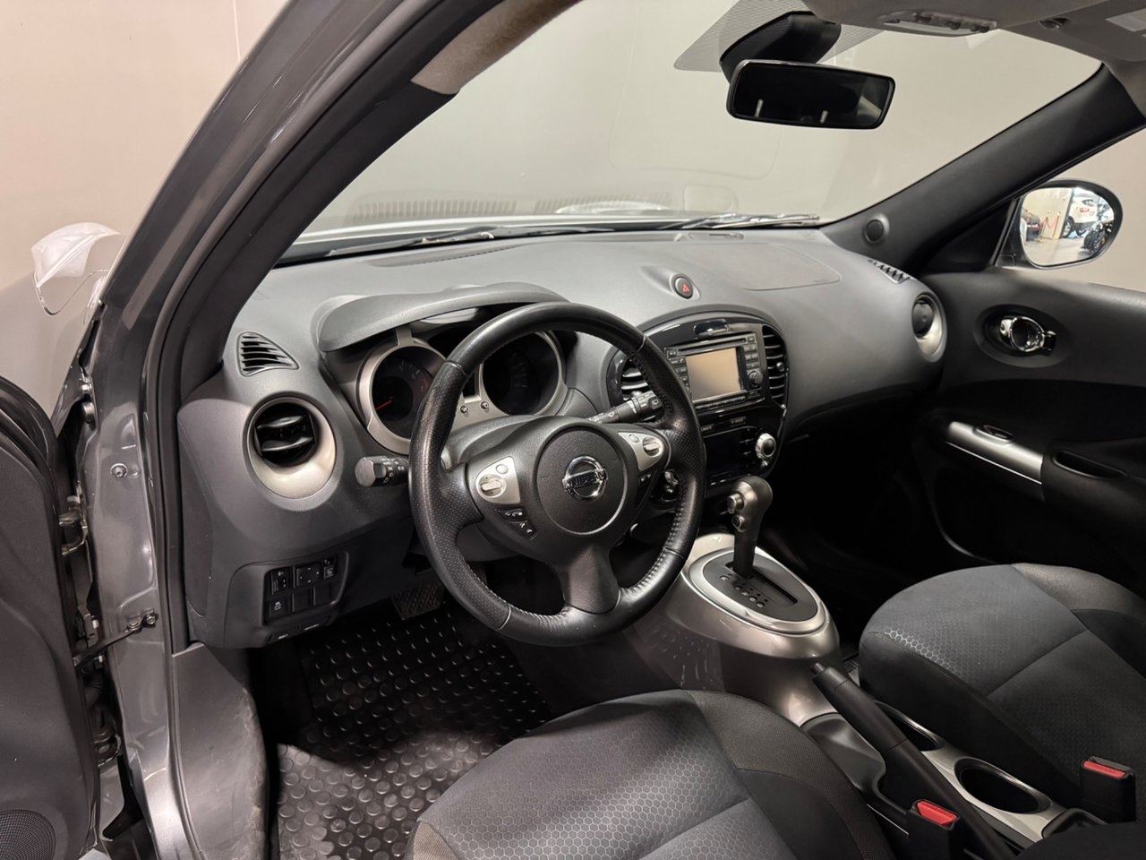 Nissan Juke 2012, bild 7/10