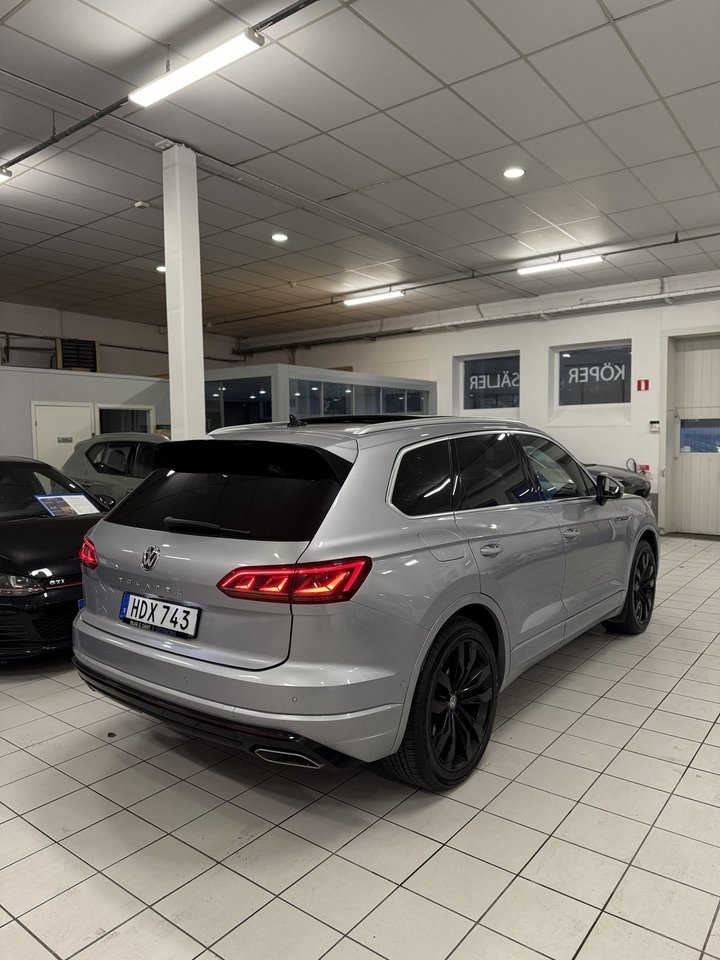 Volkswagen Touareg 2019, bild 3/10