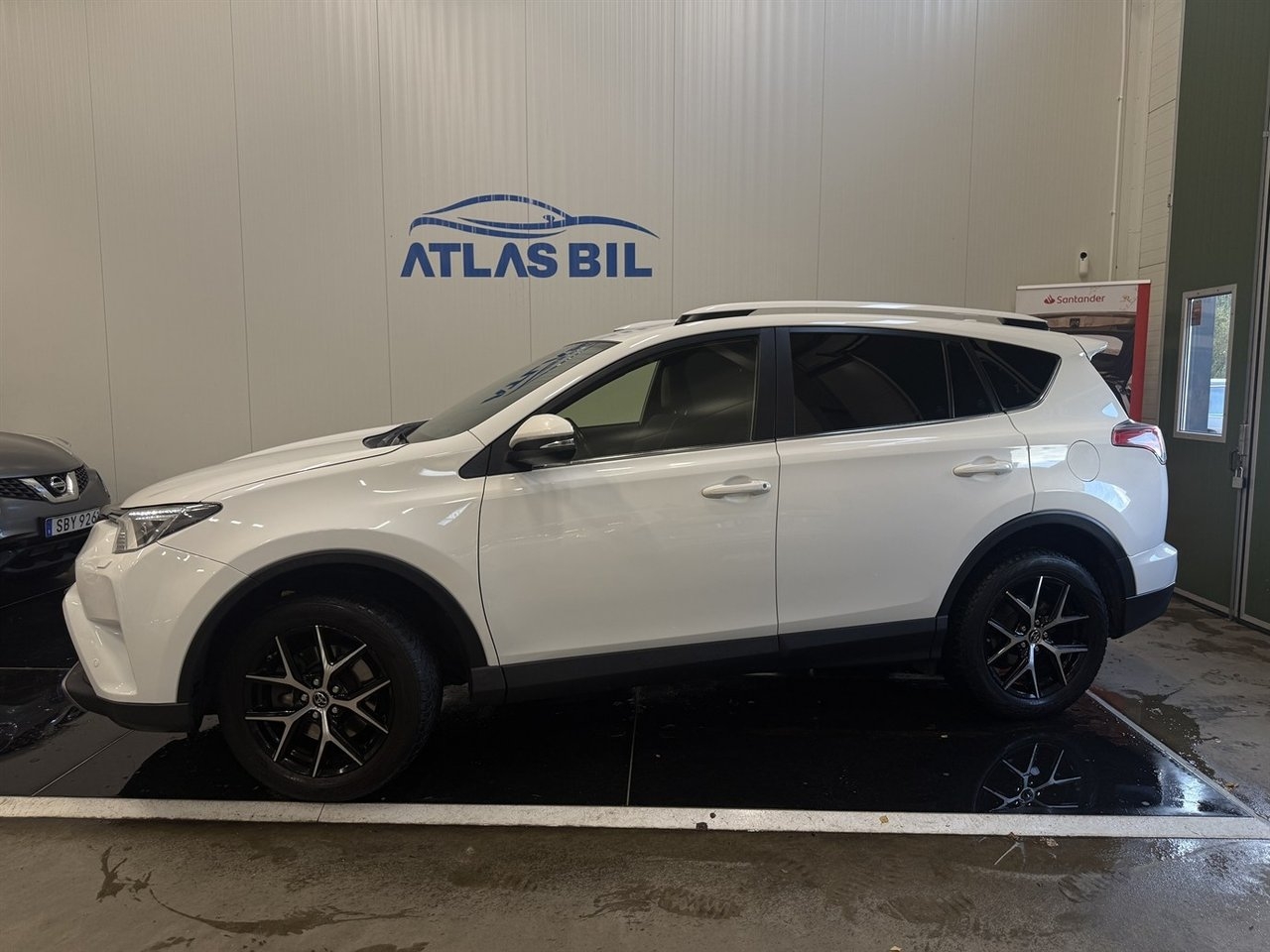 Toyota RAV4 2017, kuva 2/10