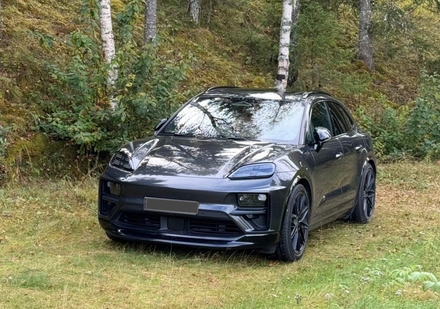 Porsche Macan Turbo 2025, bild 2/5