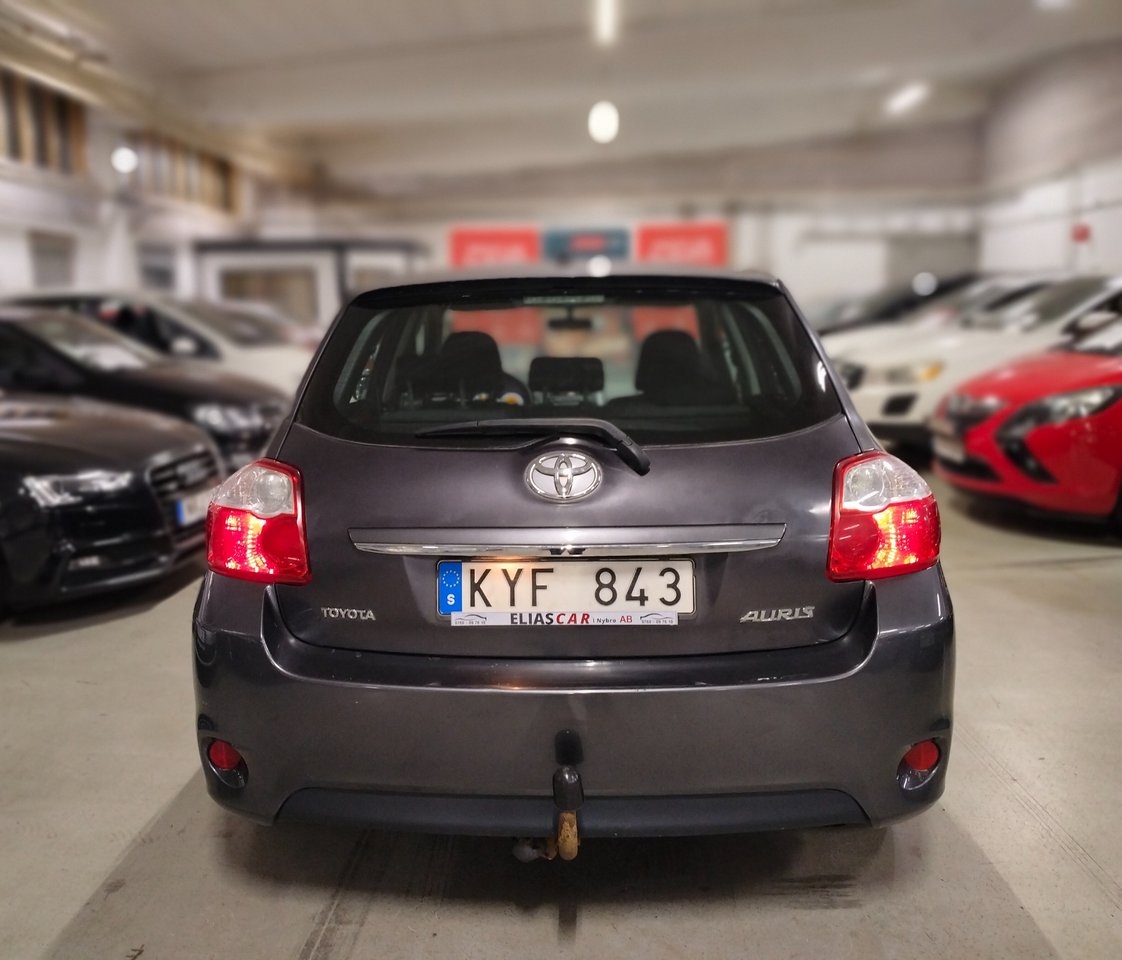 Toyota Auris 2010, bild 5/10