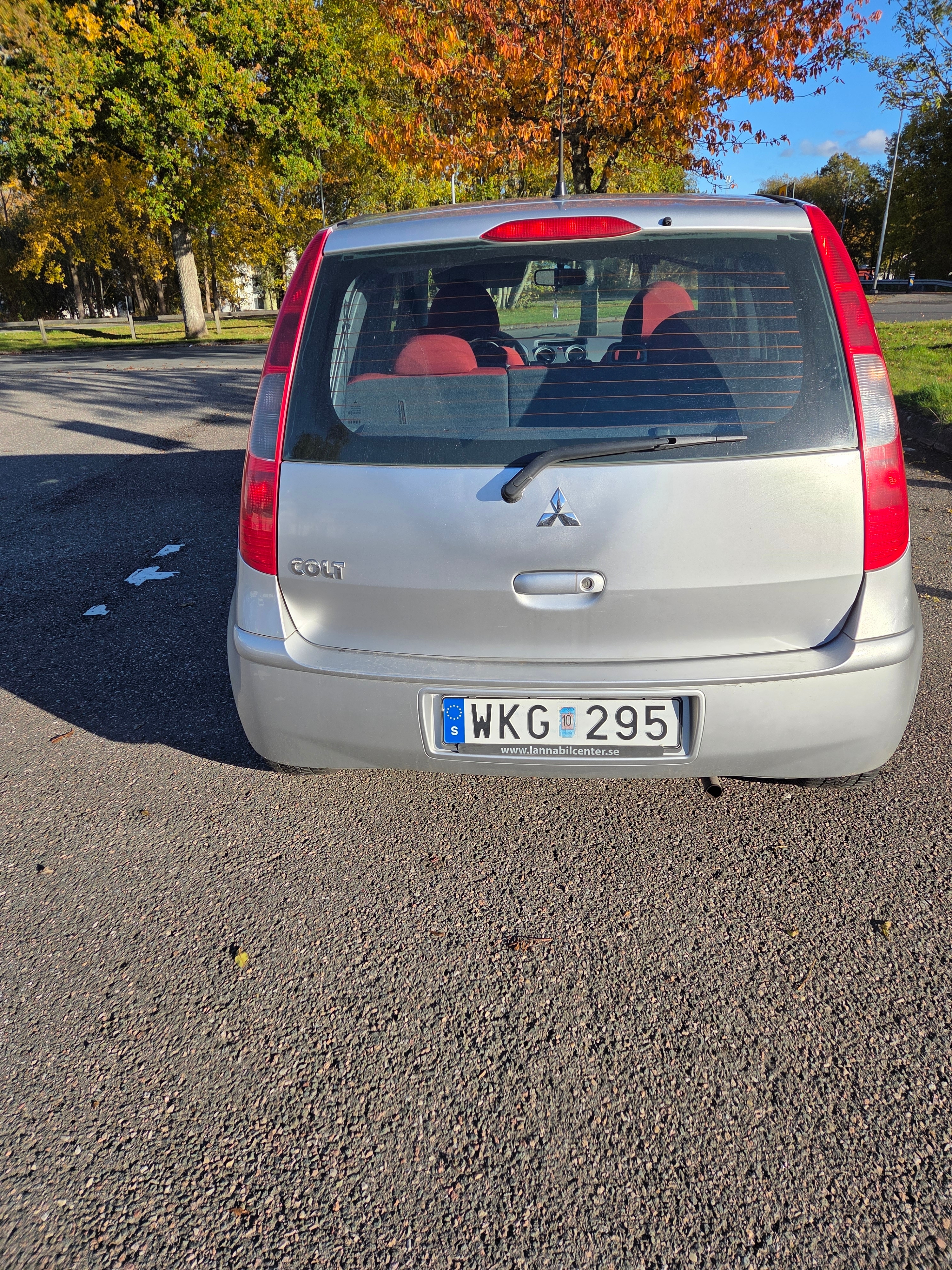 Mitsubishi Colt 1.5 MIVEC Manuell 2005, bild 4/5