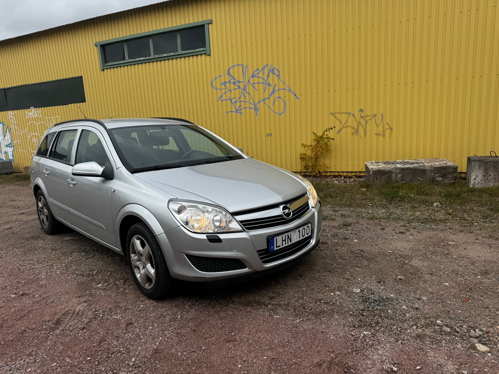 Opel Astra 2008, kuva 4/6