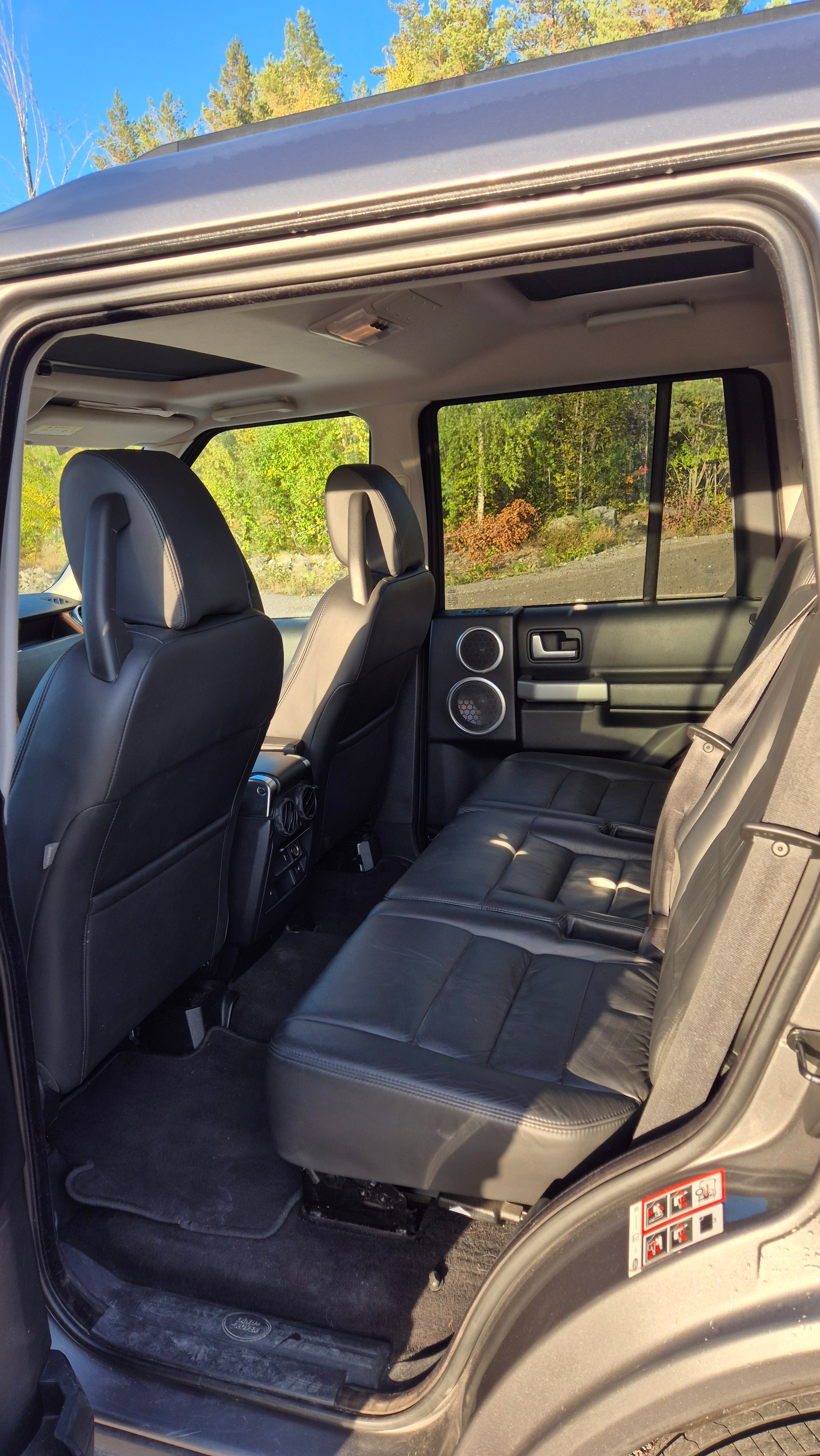 Land Rover Discovery 2009, photo 4/8