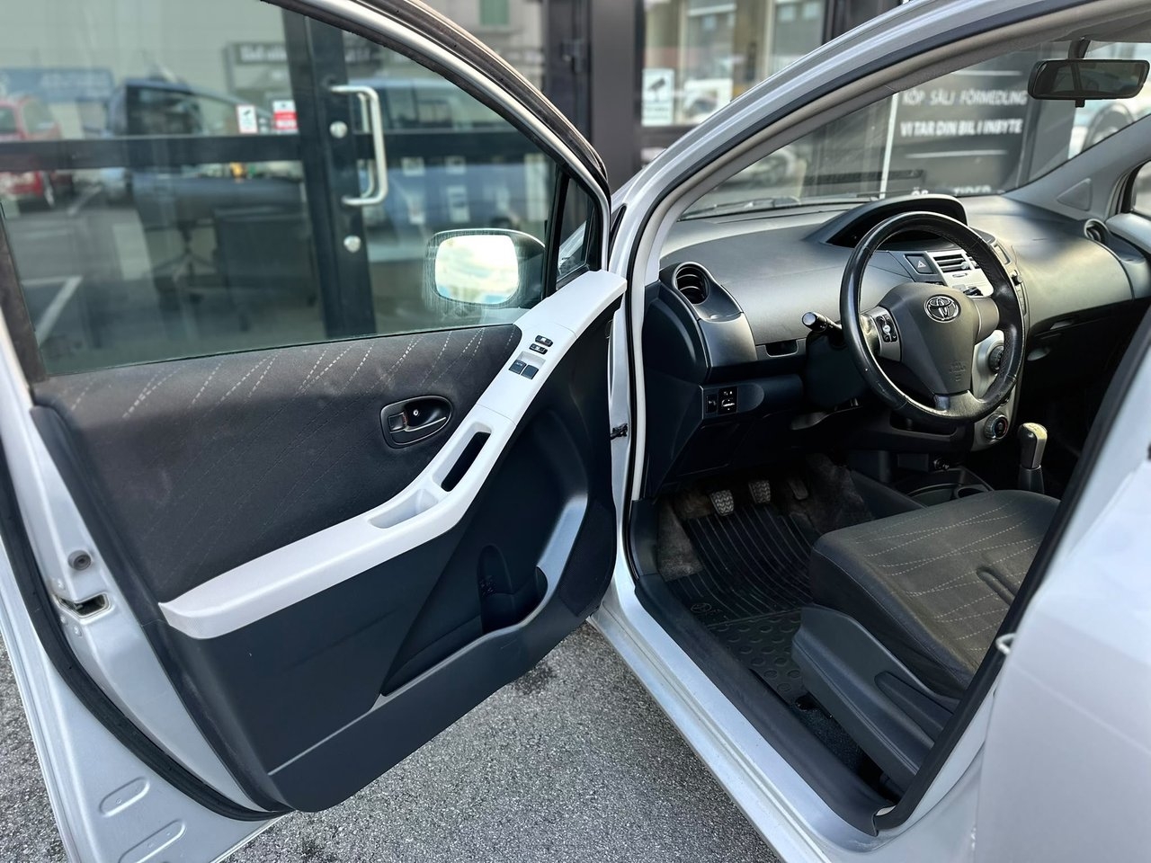 Toyota Yaris 5-dörrar 1.4 D-4D 2008, bild 5/10
