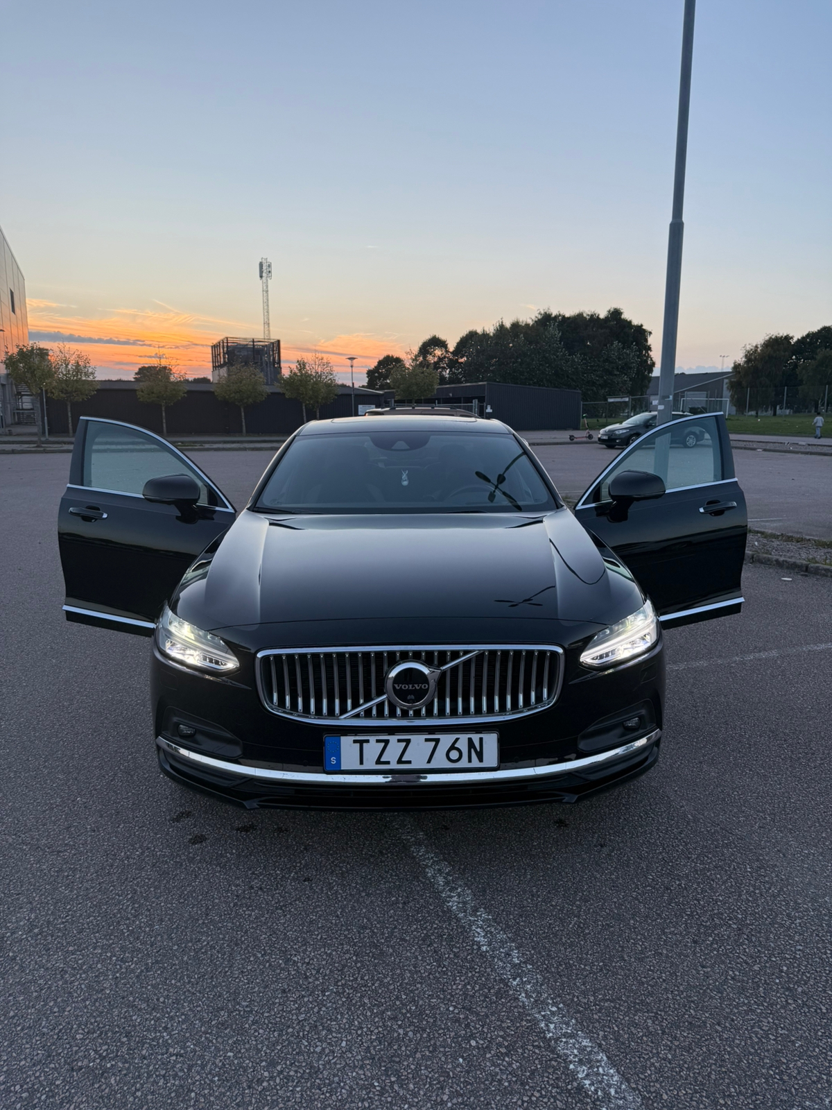 Volvo S90 2021, photo 3/9