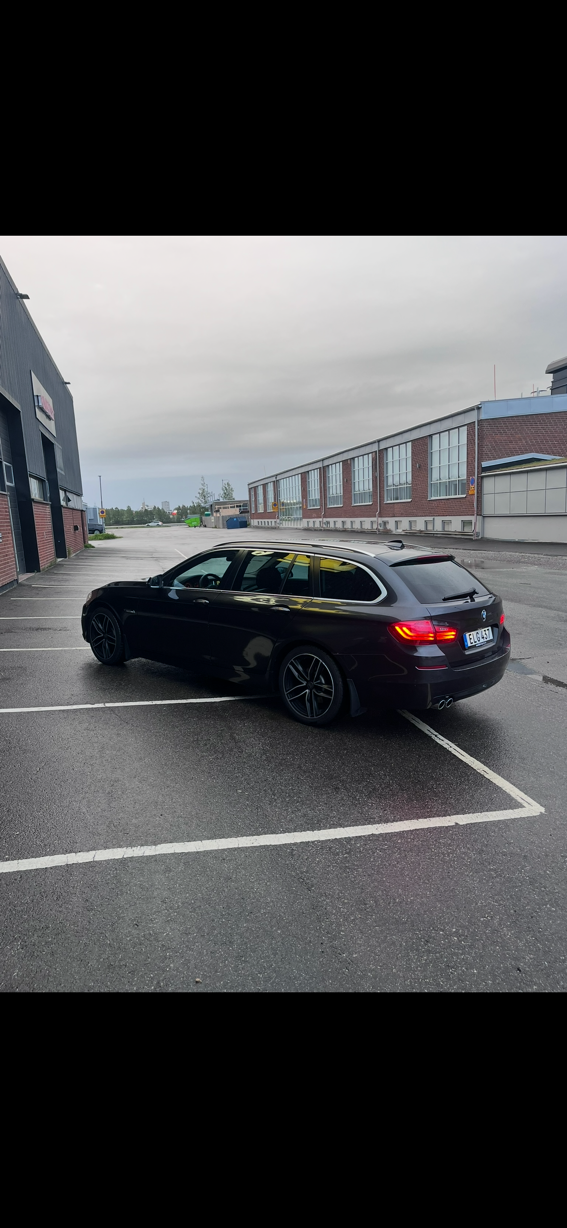 BMW 520 d xDrive Touring Steptronic 2015, bild 2/4